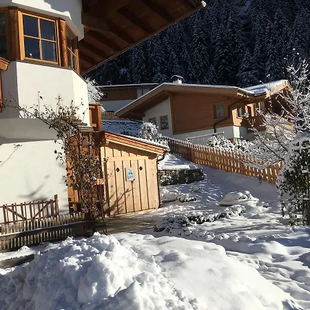 Appartement O. Tom's Hütte Neustift im Stubaital