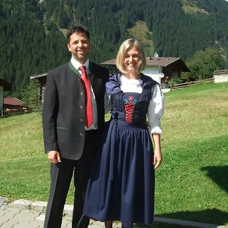 O. Tom's Huette Neustift im Stubaital